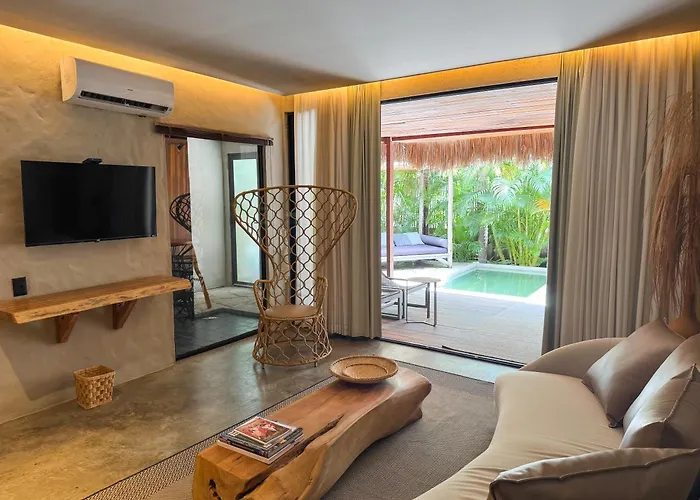 Makena Hotel